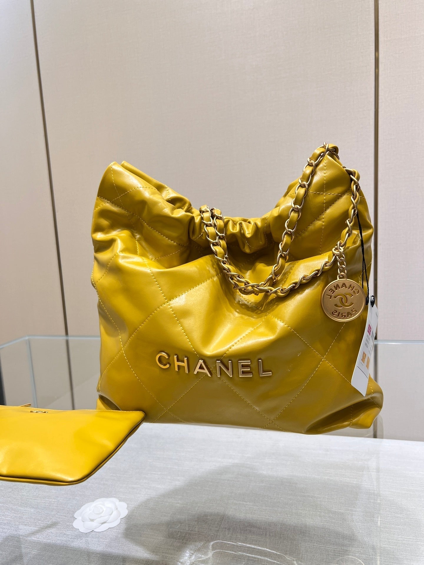 CC HOBO BAG 22 Yellow Piel de cordero Herrajes dorados 35CM
