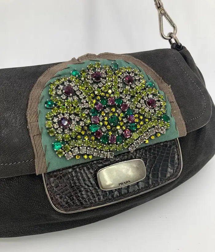 Bolso de hombro con solapa Prada de ante y aligator con pedrería Negro