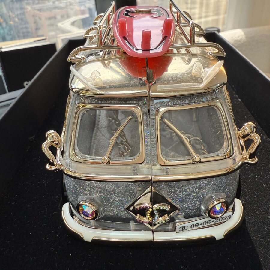Chanel handbag pink – front view