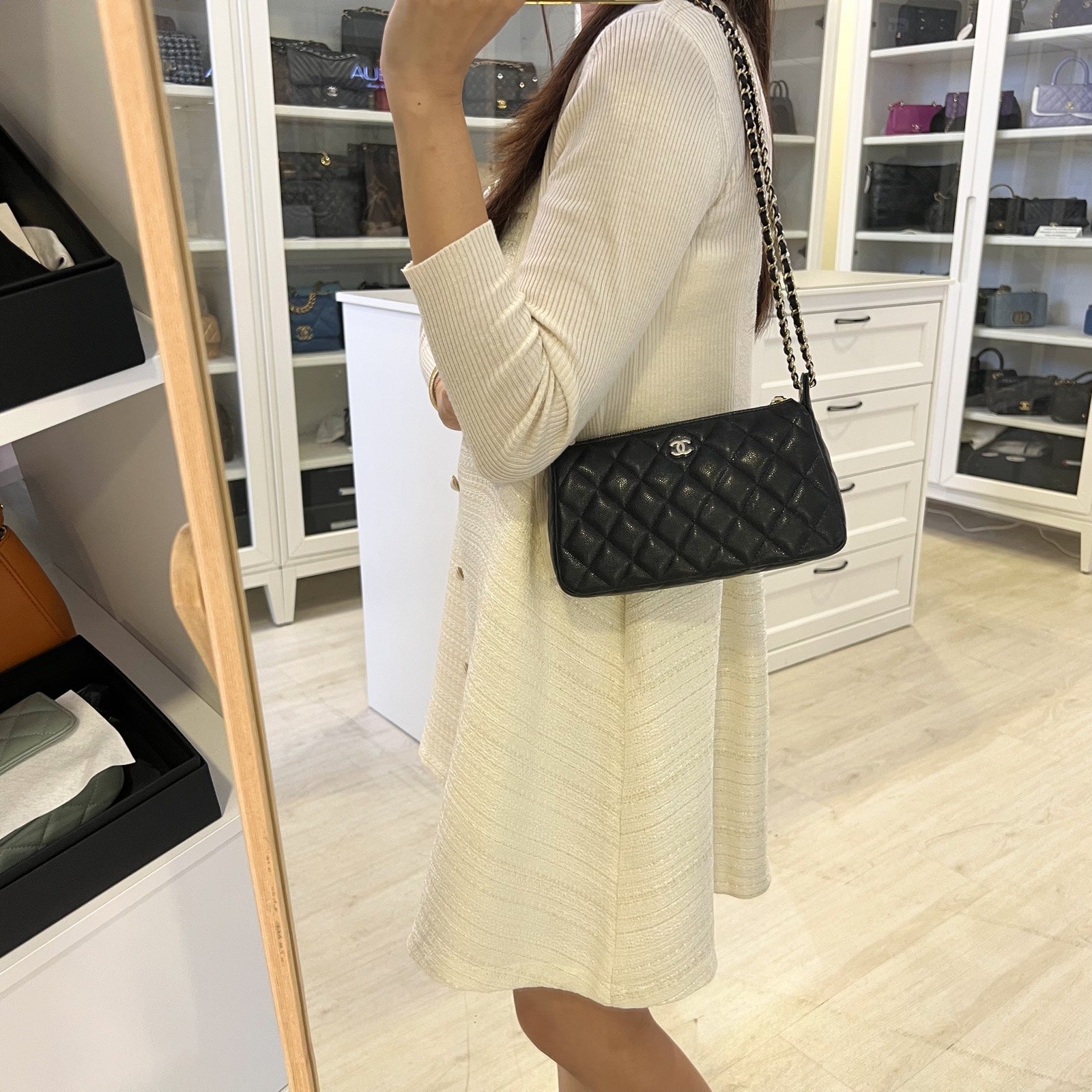 [BN – Local Set – July ] Chanel 25A Bolso de fiesta con Cadena in Negro Caviar GHW (Model: )